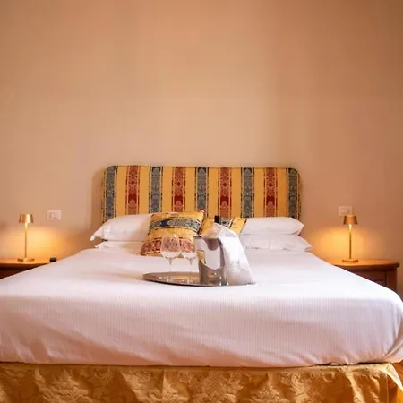Ca Meison- Maggiore Bed & Breakfast 3*