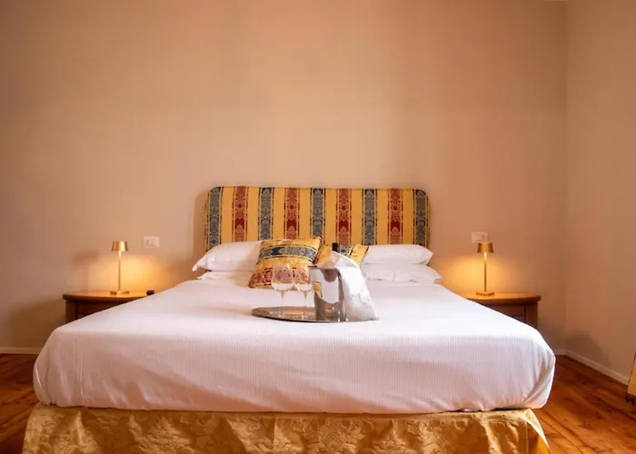 Ca Meison- Maggiore B&B 3*